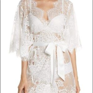 Homebodii Kassiah Short Bridal Lace Robe Size XS